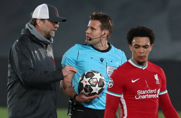 邮报：维拉、桑德兰等多队有意19岁苏格兰小将贝利-赖斯