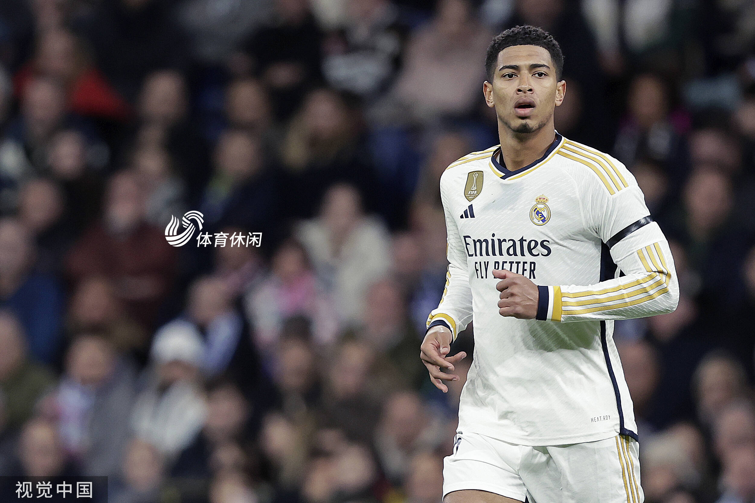 记者：为备战世界杯将继续留在墨超，J罗正与美洲狮队谈判