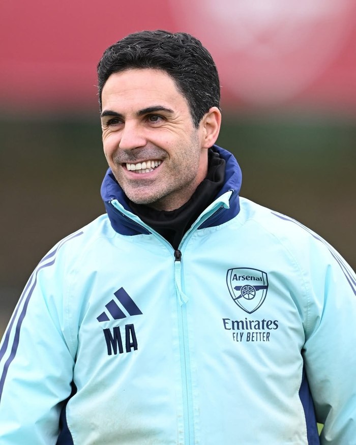 法媒：萨福诺夫在点球第三轮已经骨折，随后又扑了两个点球（法媒：萨福诺夫点球大战第三轮时已骨折，随后仍扑出两粒点球）