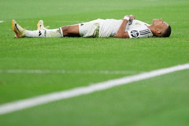 扬科维奇：我和邵佳一很早就认识，他兼具中欧足球特质