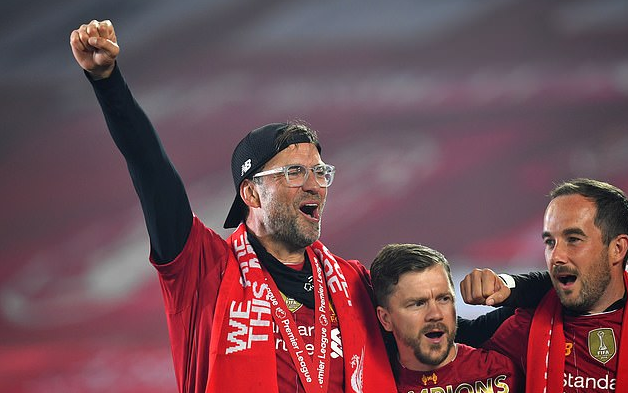 英超战报：沃特金斯、范黑克均双响，布莱顿3-4阿斯顿维拉