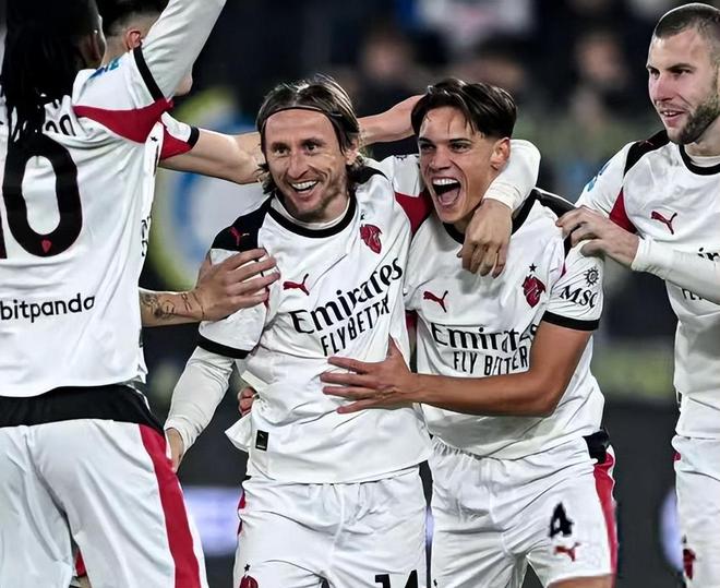 记者：伊斯科、贝莱林预计伤缺两周左右，无缘主场战巴萨（记者：伊斯科与贝莱林预计伤停约两周，将缺席主场迎战巴萨）