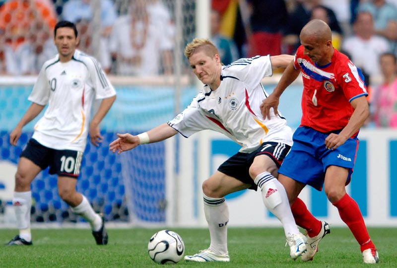 葡萄牙11月大名单：C罗领衔，菲利克斯、莱奥、B费在列（葡萄牙公布11月国家队名单：C罗领衔，菲利克斯、莱奥、B费入选）