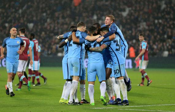 越南女足遭遇离谱误判，东南运决赛点球不敌菲律宾遗憾丢冠（争议判罚成转折，越南女足东南运决赛点球负菲律宾痛失桂冠）