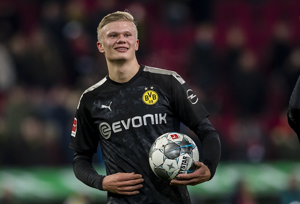 今晚20点15，海港vs柔佛，三大王牌或缺席，输球出局