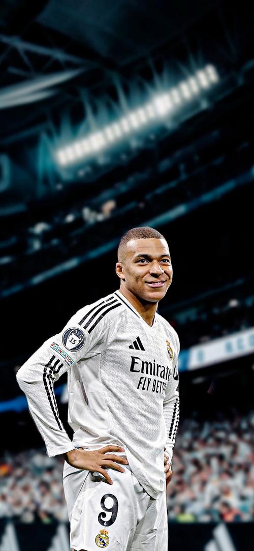 追平切尔西升英超第6！B费2射1传一战造2大神迹，曼联4-1复仇狼队