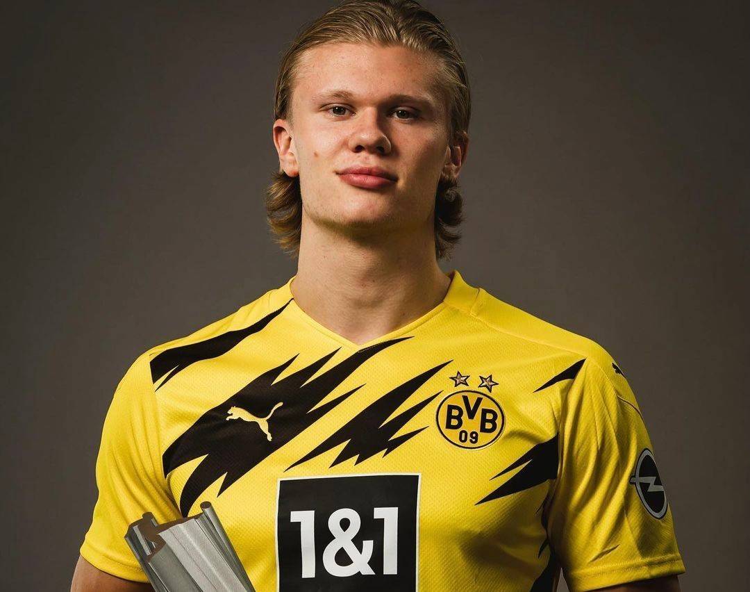 大巴黎官方：登贝莱已经进入恢复期的最后阶段（巴黎圣日耳曼官宣：登贝莱康复进入收尾阶段）