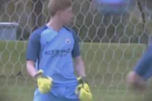 曼联主帅谈球队战术与未来